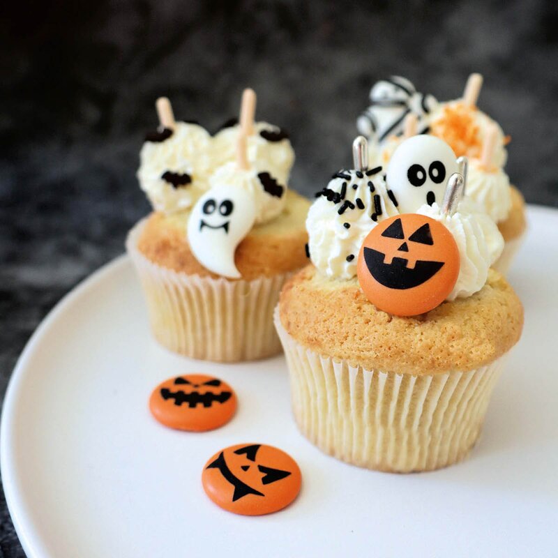 Halloween spiselig kakepynt 9 stk oransje/hvit