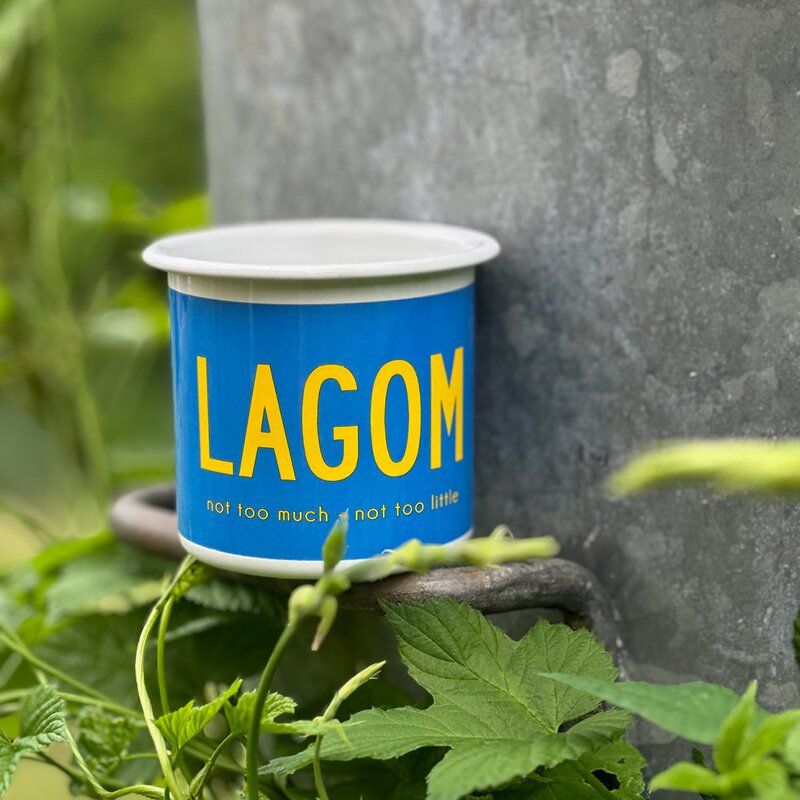 Fika Emaljekopp 30 cl lagom blå gul