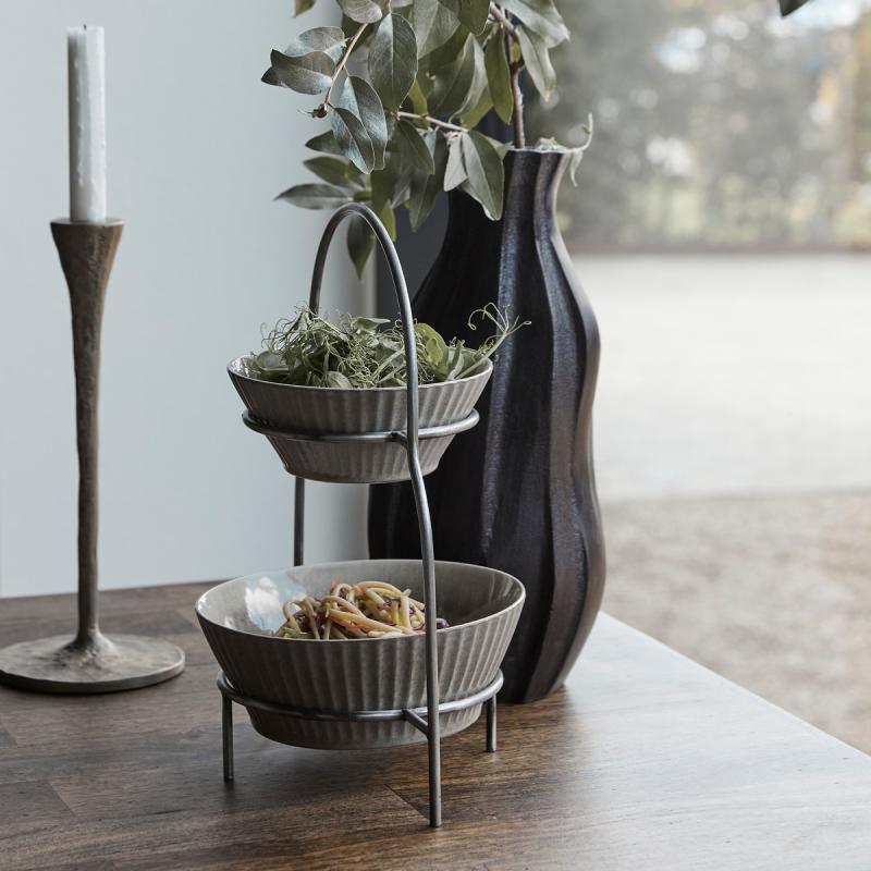 Sana tallerkenstativ silver finish